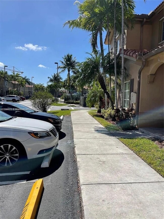 Foto del edificio - 8362 NW 107 Ct