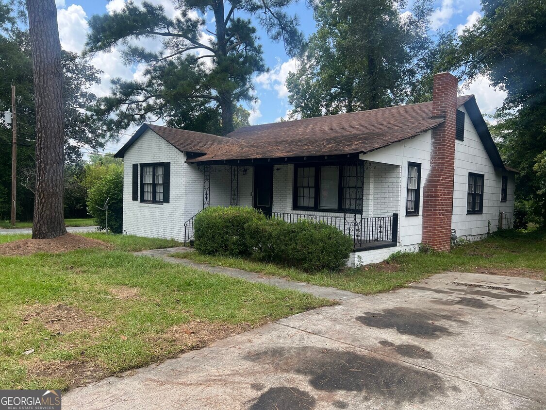 Foto principal - 1860 Washburn St