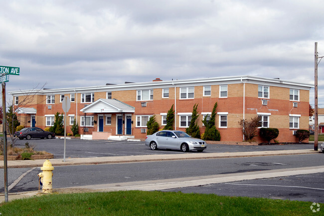 Venice Park - Venice Park Apartments