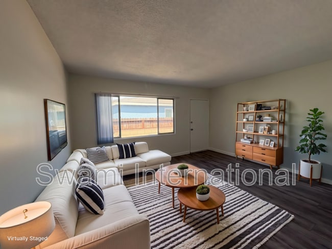 Photo - 21612 Berendo Ave House