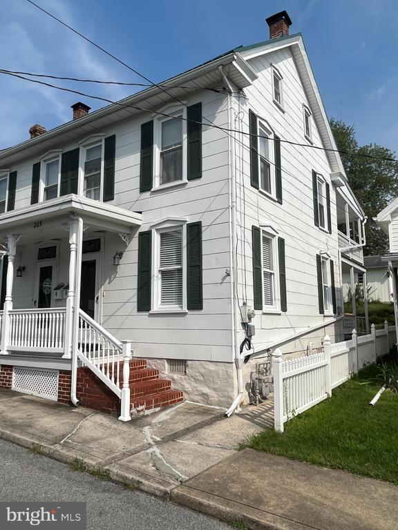 Foto del edificio - 205 S Potomac St