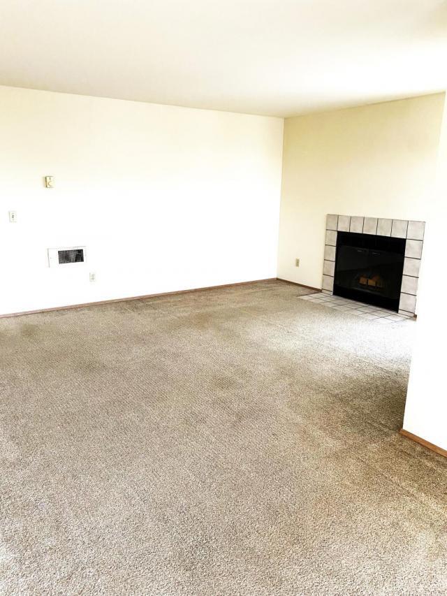 Building Photo - 1 bedroom in Seattle WA 98116