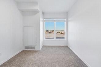 Building Photo - Southtown Flats