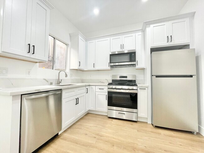 Foto del edificio - 2157 W Washington Blvd