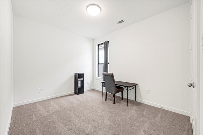 Foto del edificio - 12331 Palmetto Dr