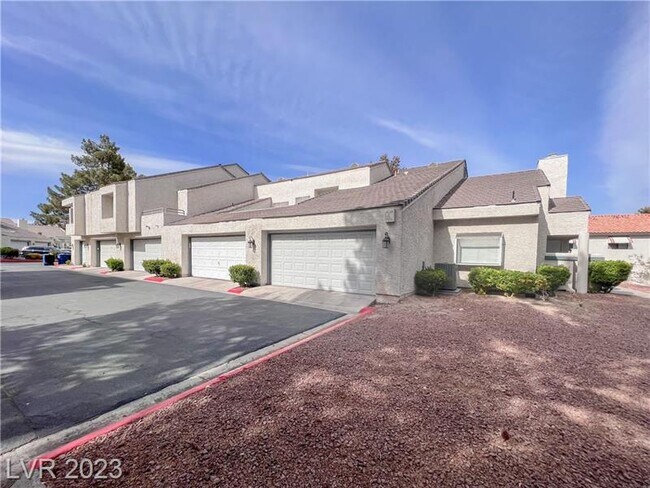 Foto del edificio - 2760 Lodestone Dr