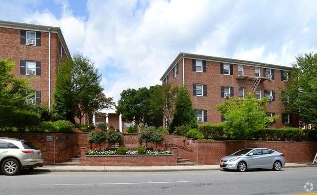 Building Photo - Patricia Apartments