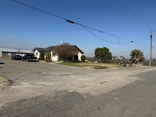 Foto del edificio - 7595 S Peach Ave