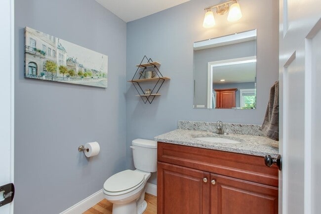 Building Photo - 11 Rockingham Rd