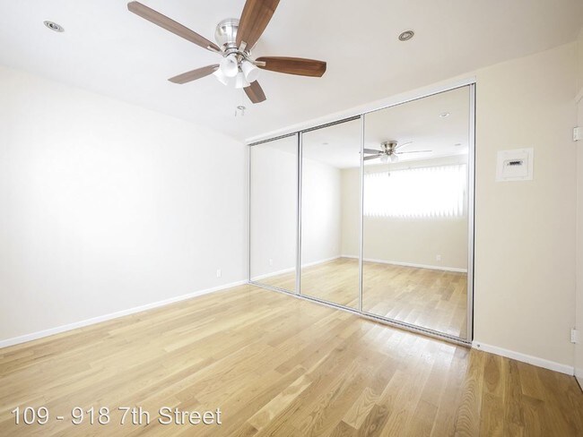 Interior Photo - 918 7th St. Santa Monica, CA