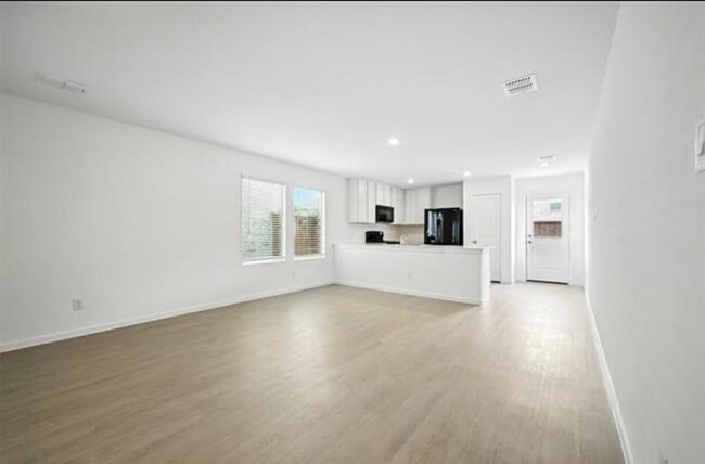 Foto del edificio - 205 Ashbrook St