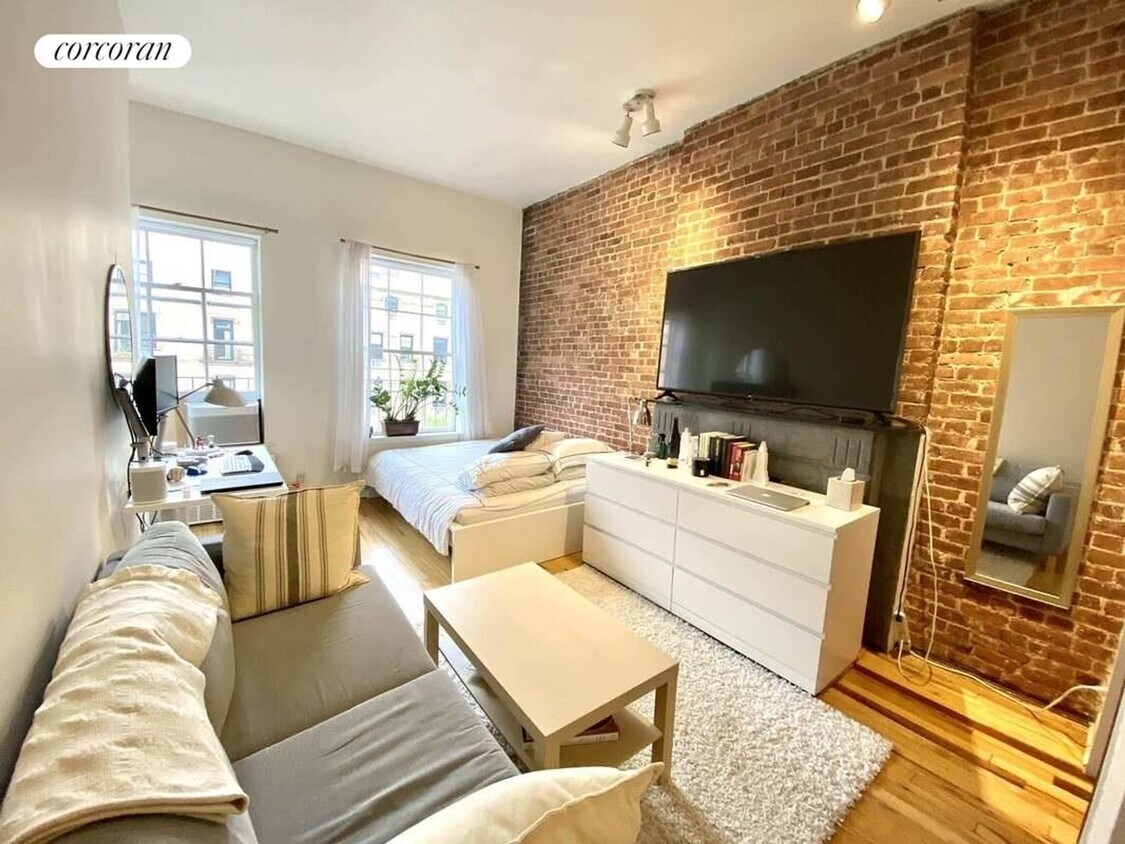 Primary Photo - 101 W 73rd St