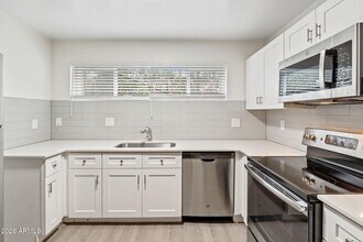 Building Photo - 1707 N 18th St