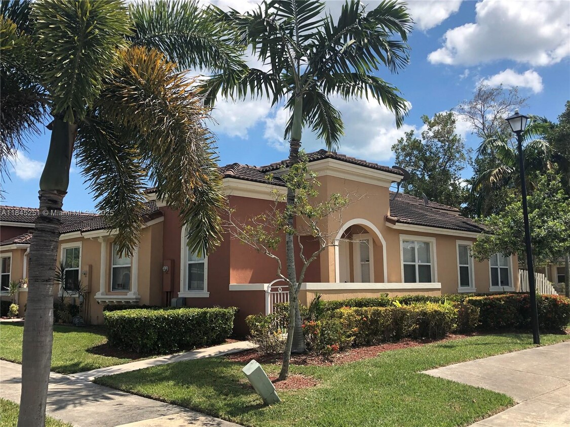 Primary Photo - 10996 SW 237th Ln