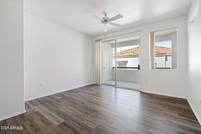 Building Photo - 11375 E Sahuaro Dr