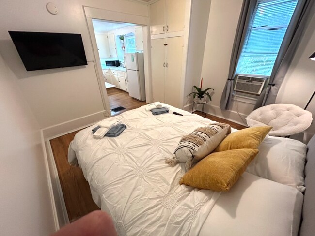 Foto del edificio - 718 N Cayuga St