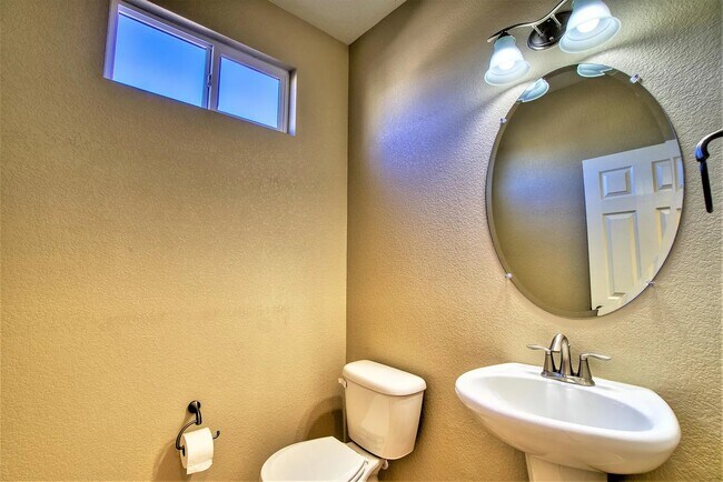 Foto del edificio - 5796 Dunraven St