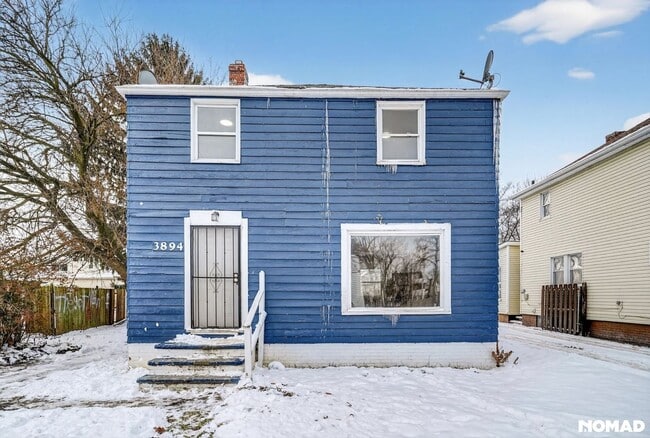 Building Photo - 3894 E 144th St