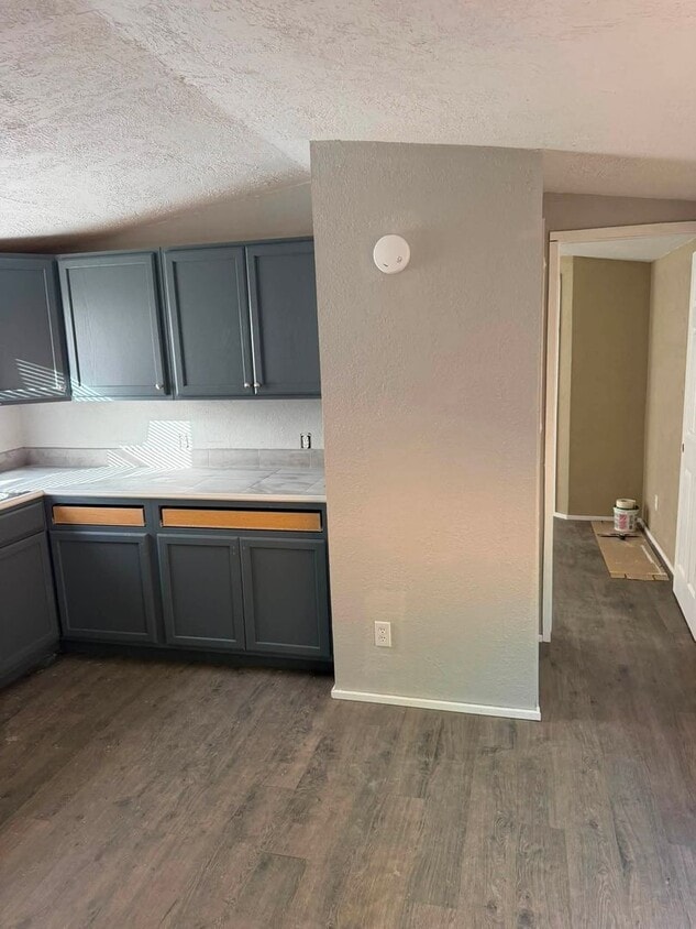 Newly Remodeled 2BD/2BA Trailer home $1450 a month, available 8/15 for year-long lease - Newly Remodeled 2BD/2BA Trailer home $1450 a month, available now for year-long lease