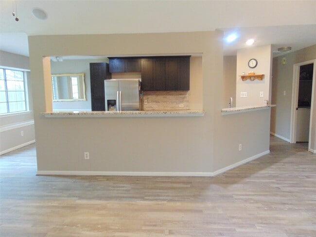 Foto del edificio - 1809 Edinburg Ave