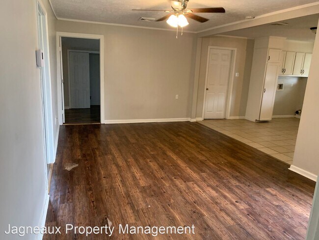 Building Photo - 4 br, 1 bath House - 2716 General Patton