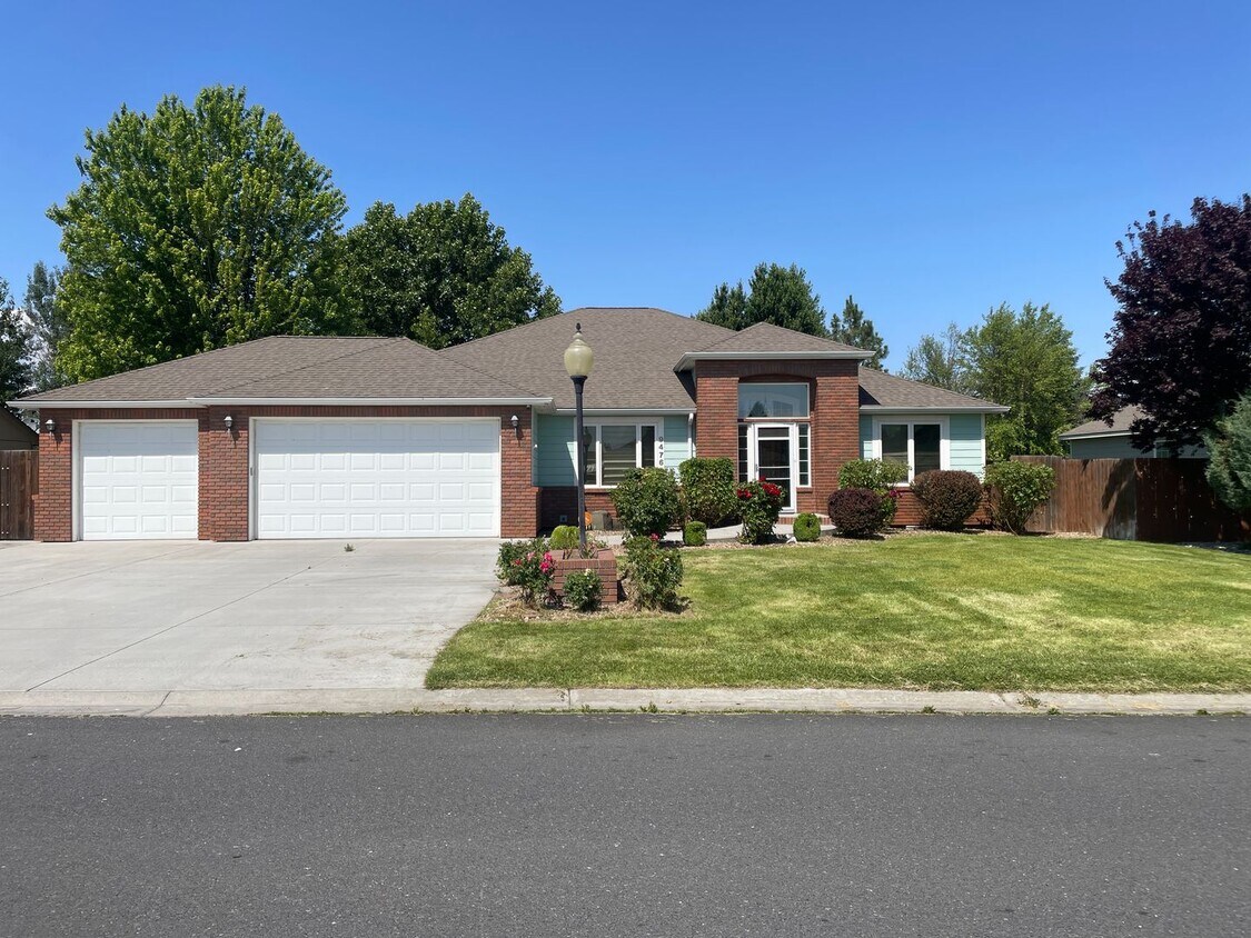 Foto principal - Super Attractive Home in Pelican Point!!