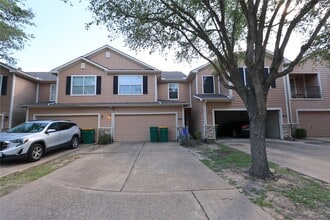 Building Photo - 6015 Yorktown Meadow Ln