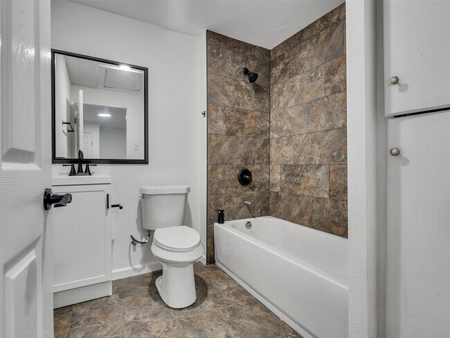 Foto del edificio - 2416 Cumberland St