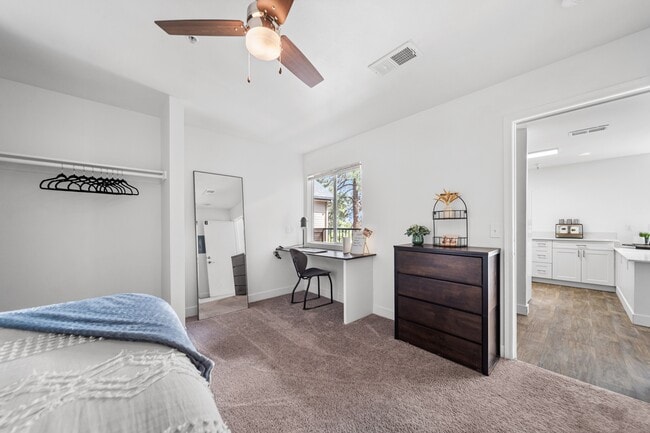 Building Photo - Highland Village Apartments
