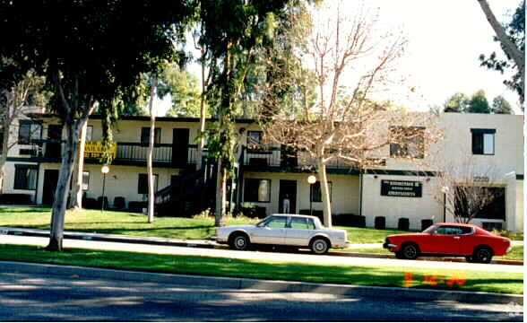 Primary Photo - Rosewood Park Apartments