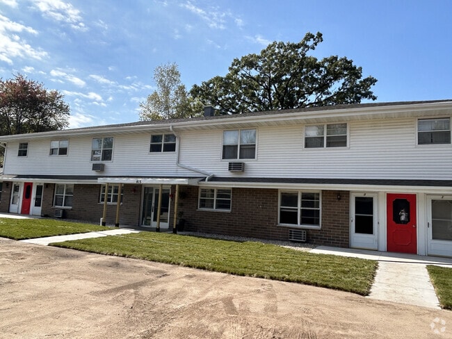 Building Photo - Fulton Street Estates