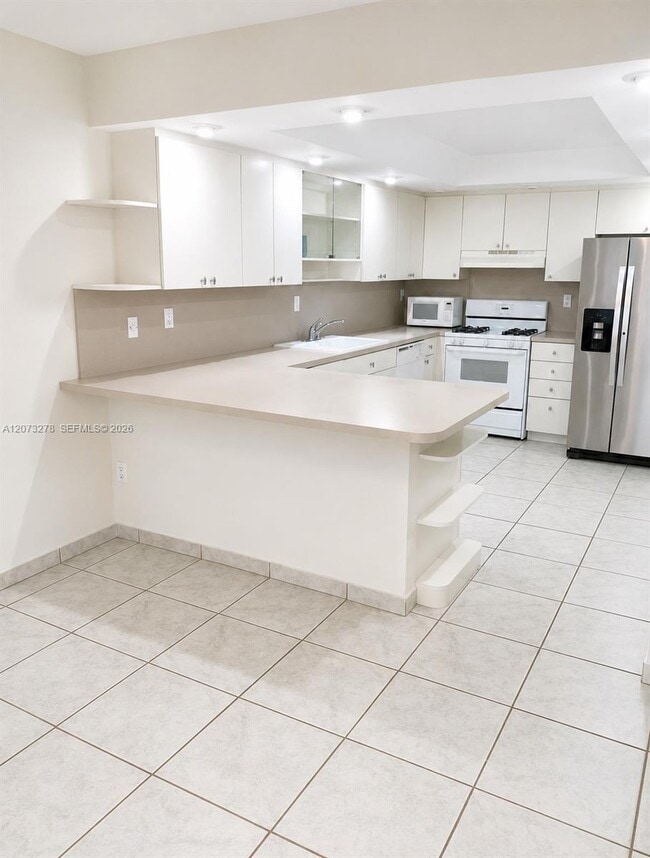Building Photo - 6947 SW 115th Pl