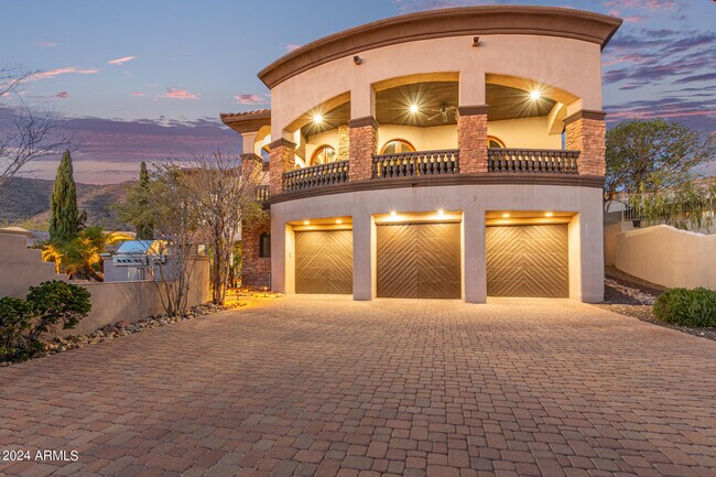 Building Photo - 11861 E Desert Trail Rd