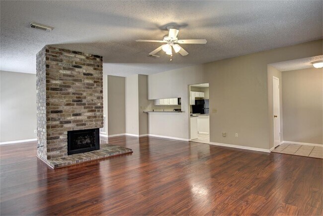 Foto del edificio - 11 Cottage Grove Pl