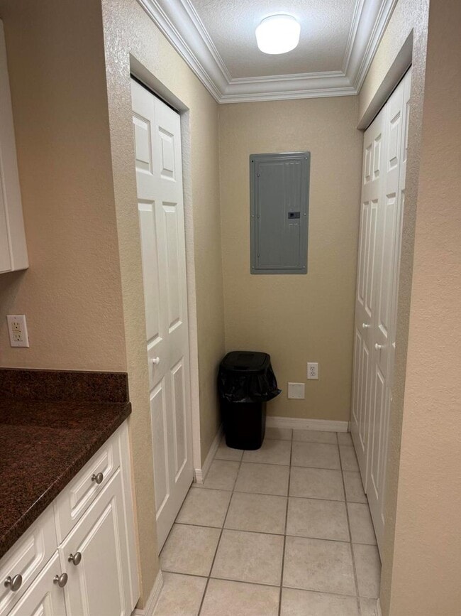 Building Photo - 2806 Veronia Dr