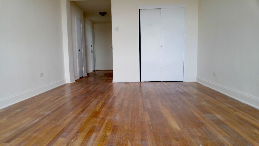 Foto principal - 180 Beach 117th St