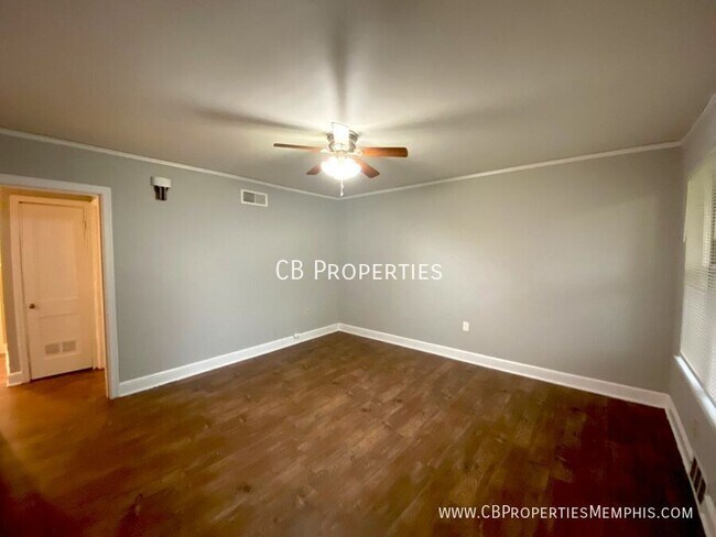 Foto del edificio - 1032 N Evergreen St