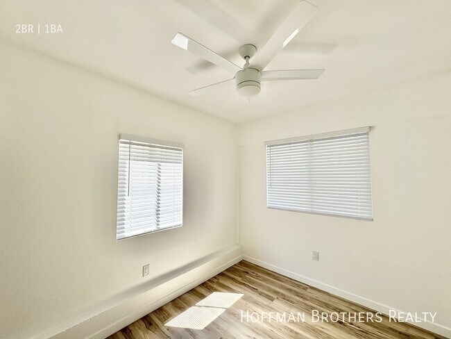 Foto del edificio - 1411 Mohawk St