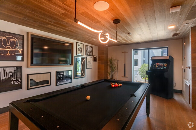 Sofia's Parlour - Sofia