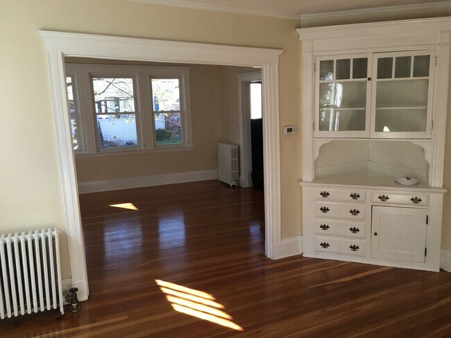 Building Photo - 59 Varnum St