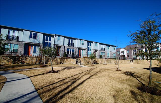 Building Photo - 422 Bonfield Dr