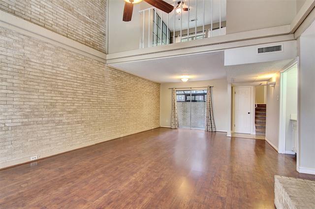 Building Photo - 2933 Country Pl Cir