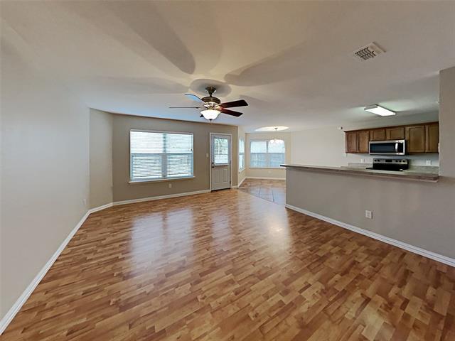 Building Photo - 316 Memory Dr