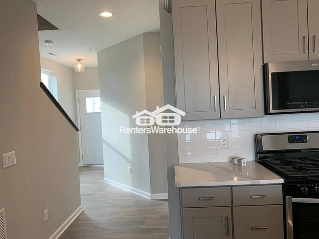 Foto del edificio - 5960 Urbandale Ln N