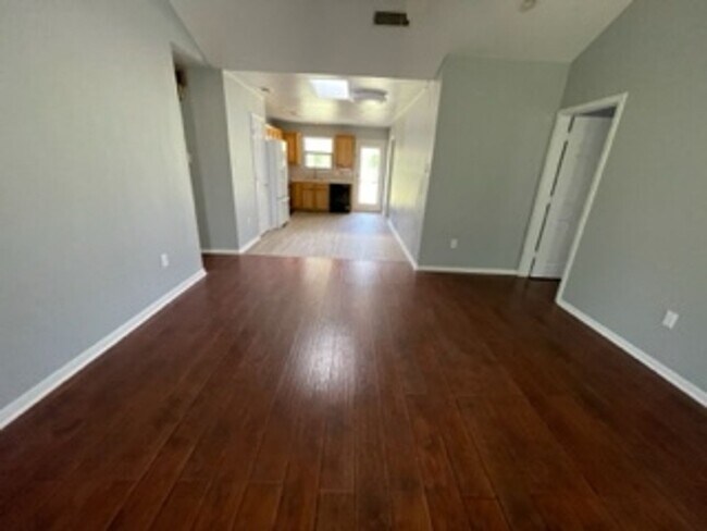 Building Photo - 1312 Central Texas Expy