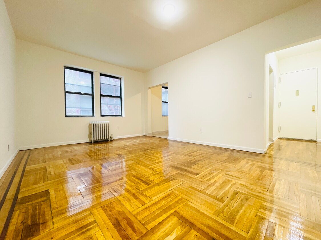 Primary Photo - Remo Hall