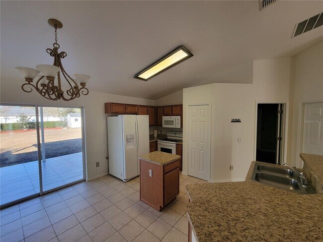 Building Photo - 11908 SE 74th Terrace