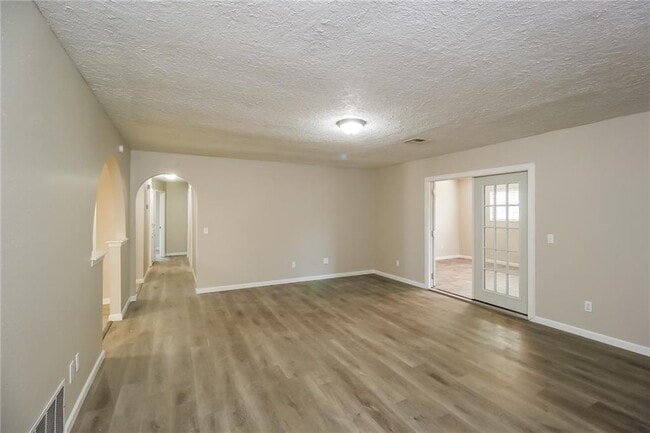Building Photo - 309 S Morgan Dr