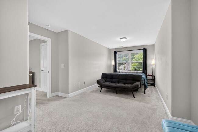 Foto del edificio - 1620 Cedar Hill Way