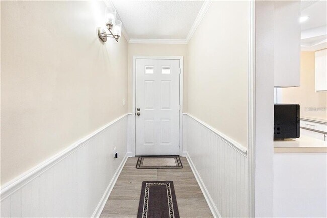 Foto del edificio - 6211 Timberlake Dr